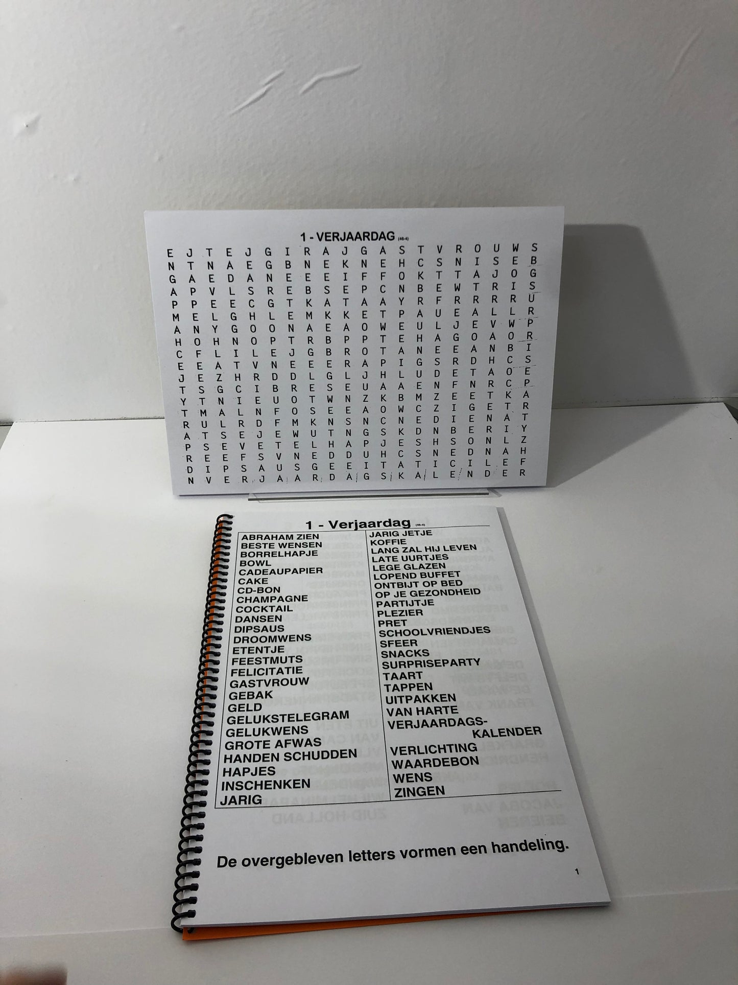 Speurpuzzel / Woordzoeker 4 sterren Puzzelboek